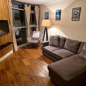 https://city-centre-2-bed-apartment.cardiffhotelswales.com